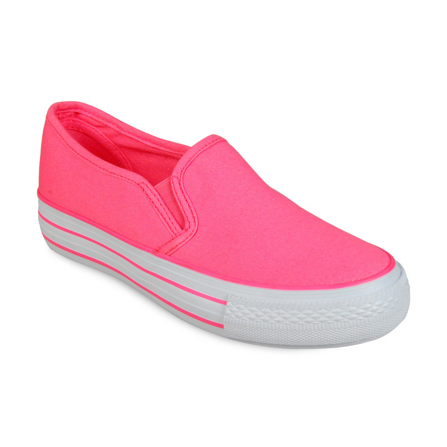 Интернет магазины слипоны. Вайлдберриз слипоны женские белые. Слипоны keddo женские. Слипы женские обувь на вайлдберриз. Валберис слипоны женские.