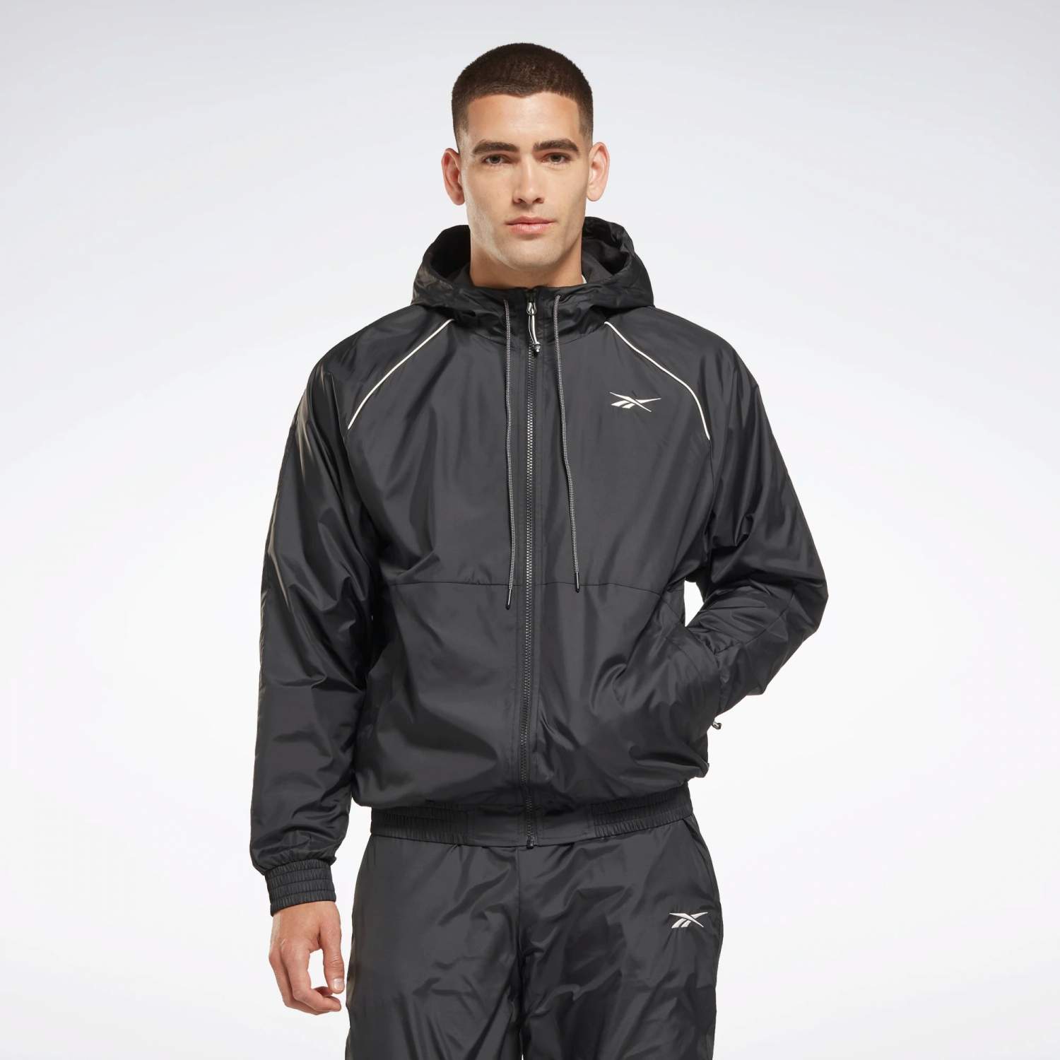 Купить Куртку Reebok Мужскую