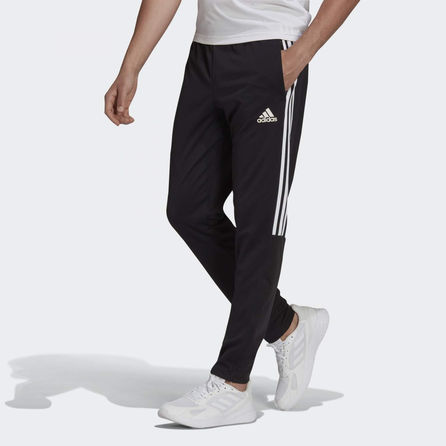 Спортивные брюки мужские Adidas H28909 черные L - купить в Москве, цены на Мегамаркет