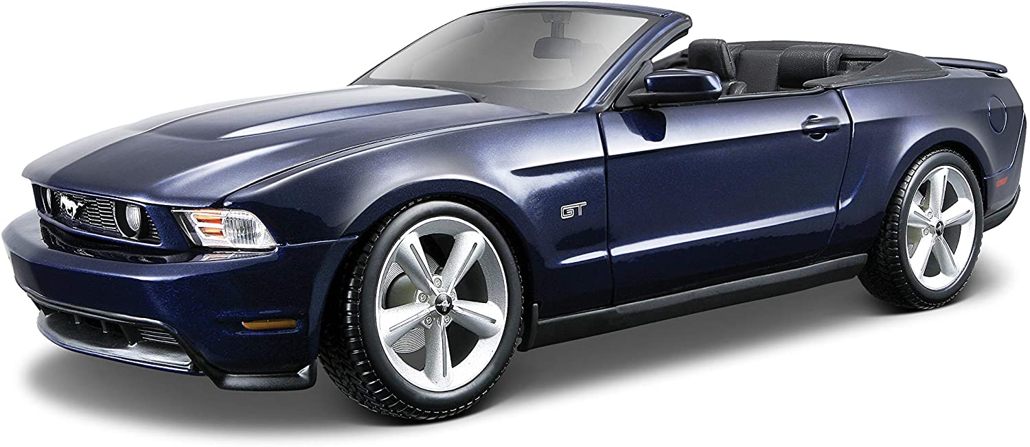 Модель машины Maisto Ford Mustang GT Convertible 2010, 1:18 –  характеристики на Мегамаркет