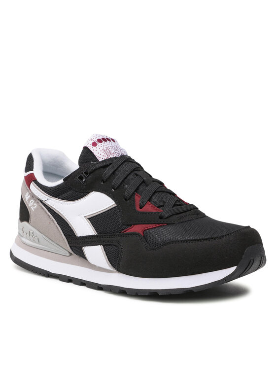 Diadora black hotsell