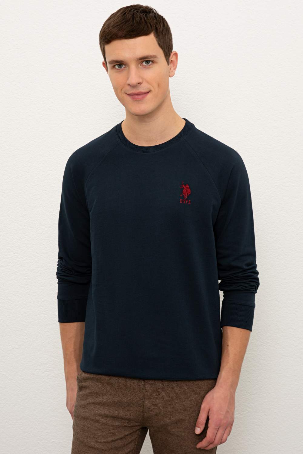 Polo assn. Us polo лонгслив. Белая кофта мужская us polo. U. S.