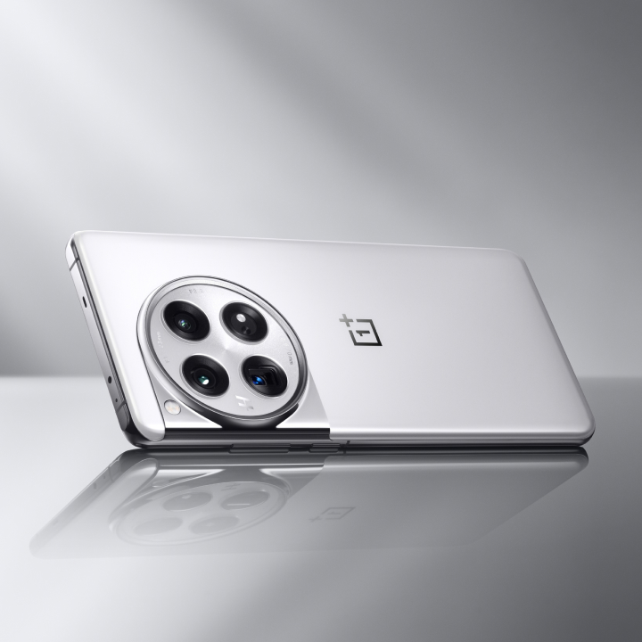 oneplus 13 cn版 ホワイト12/512 $100 スマホ・タブレット・パソコン