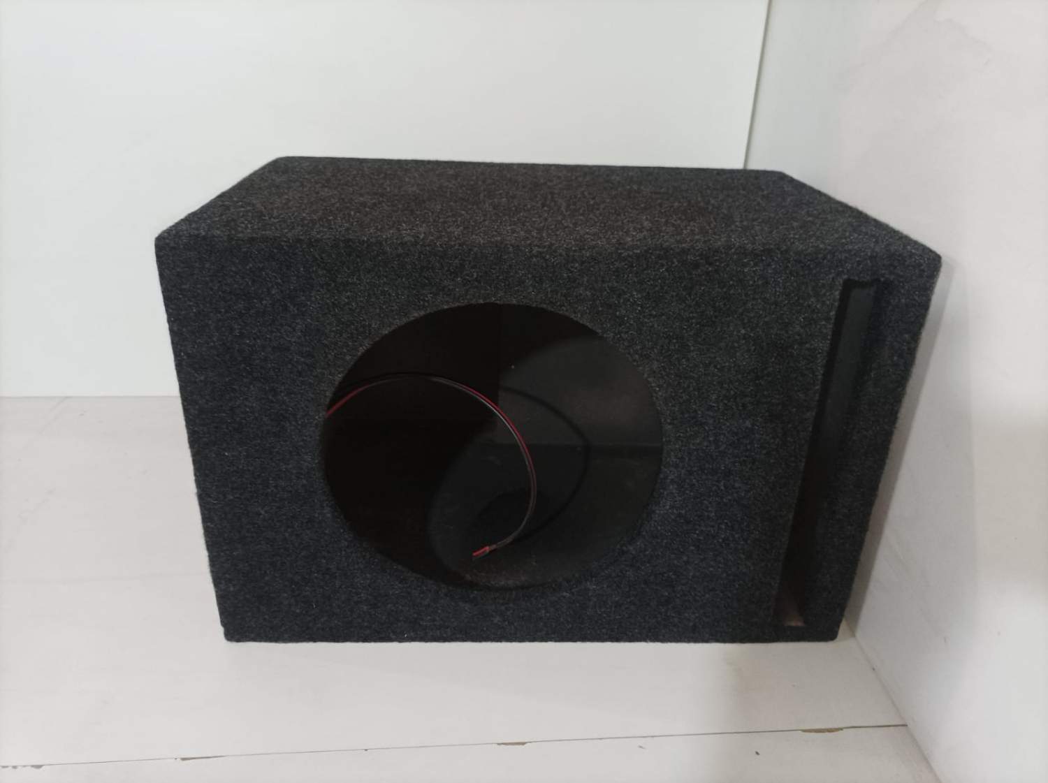 Короб для сабвуфера 10(235) с ЩФИ,39л. – купить в Москве, цены в ...