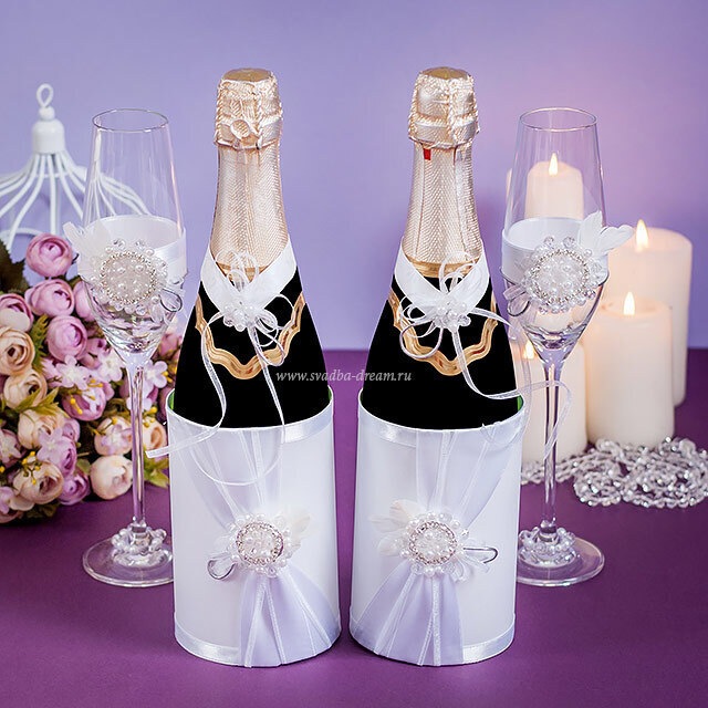 Правильно выбираем свадебные бутылки шампанского