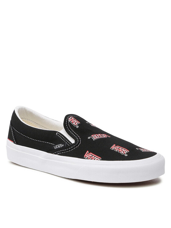 Vans classic slip on black on sale