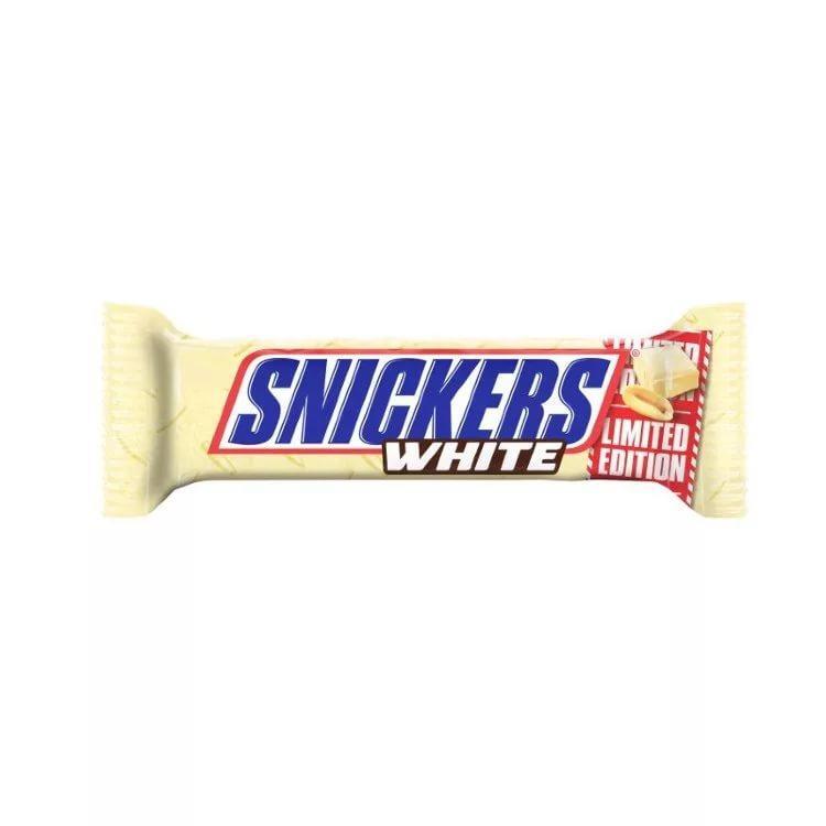 Сникерс в белом шоколаде. Батончик snickers белый, 81 г. Сникерс белый 81гр. Snickers белый шоколад. Сникерс батончик белый шоколад.