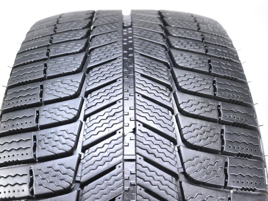 Мишлен x 3. Michelin x-Ice 3. Michelin x-Ice 3 205/55 r16. 225/60/17 99h Michelin x-Ice 3. X-Ice 3 XL Michelin.