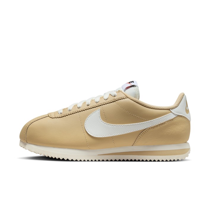 Nike cortez 38.5 on sale