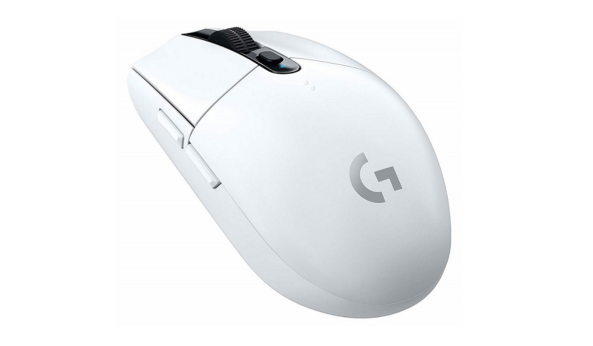 Беспроводная игровая мышь Logitech G304 белый (2043LZ0BRZD9) - отзывы  покупателей на маркетплейсе Мегамаркет | Артикул: 600004000944