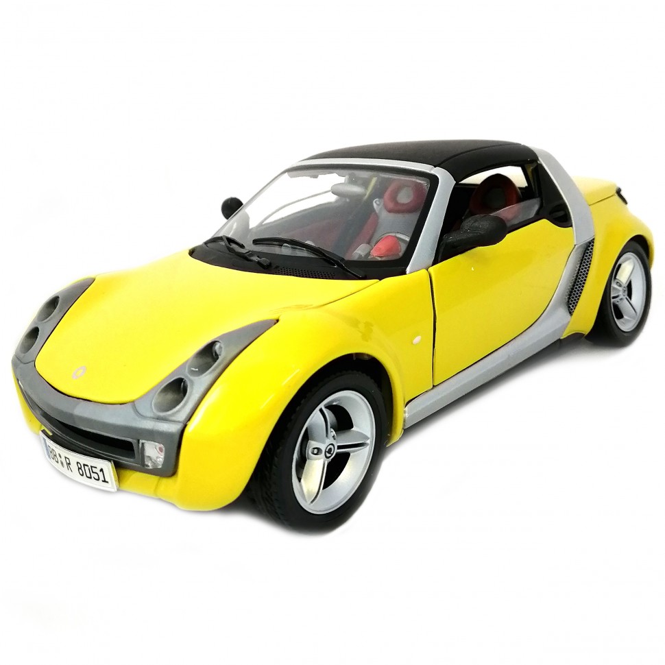 Коллекционная модель автомобиля Smart Roadster Cabriolet Bburago 1/18  металл 34099 yellow – купить в Москве, цены в интернет-магазинах на  Мегамаркет