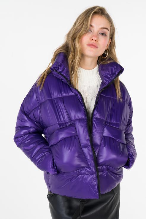 Куртки фиолетового цвета