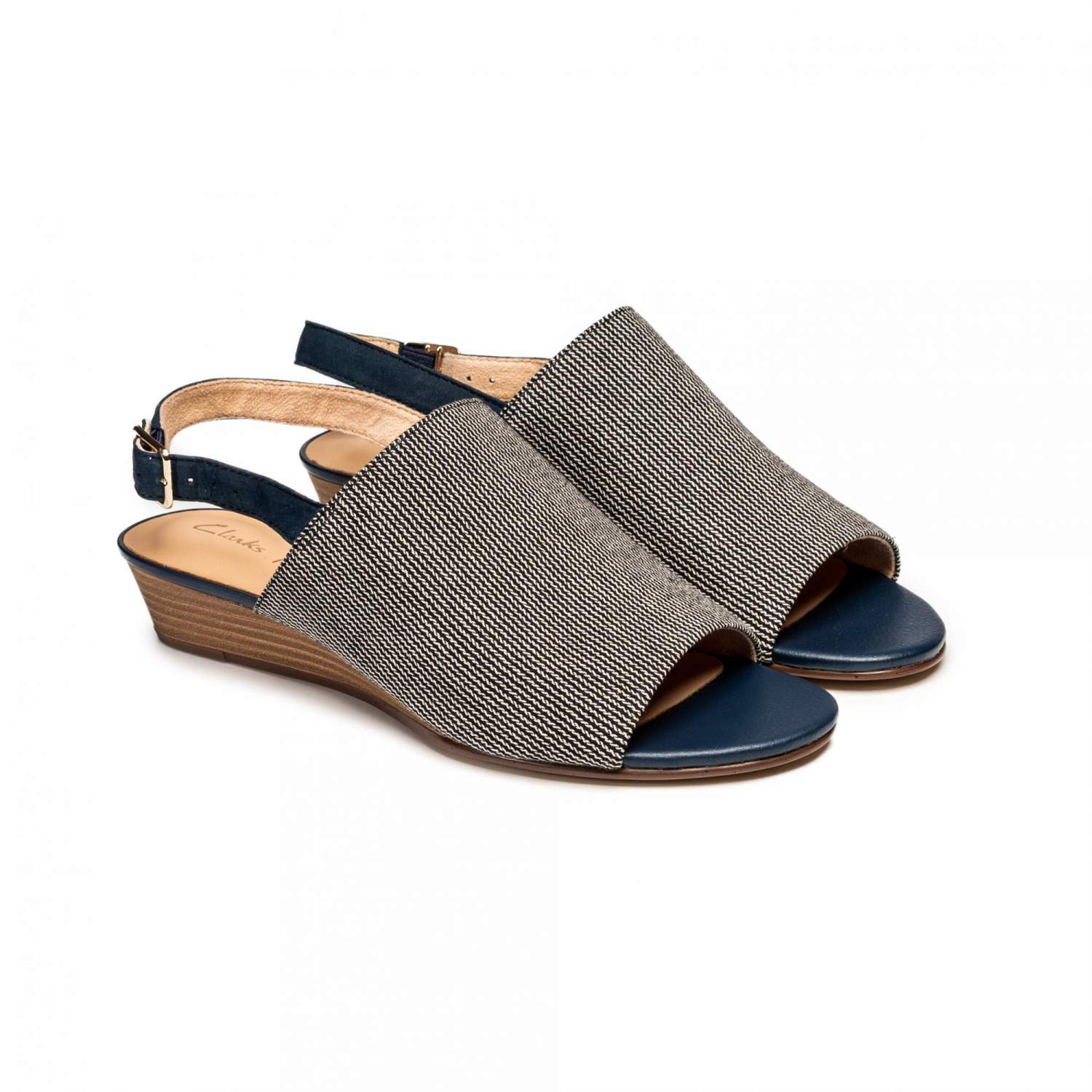 Clarks mena sale lily sandal