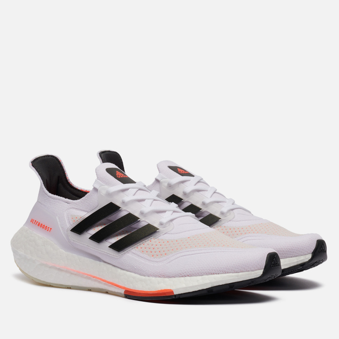 Кроссовки мужские Adidas Ultra Boost 21 белые 42.5 EU - характеристики и  описание на СберМегаМаркет