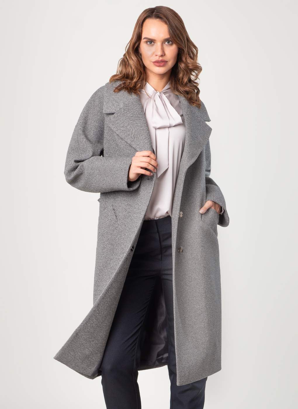 Серое пальто: с чем носить