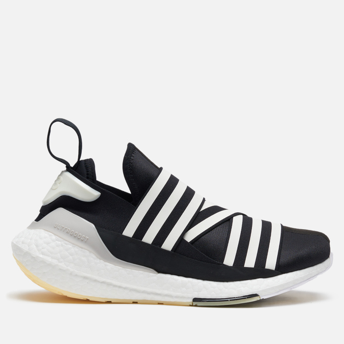 Кроссовки унисекс Y-3 Ultra Boost 22 черные 42.5 EU - купить в Москве, цены  на СберМегаМаркет