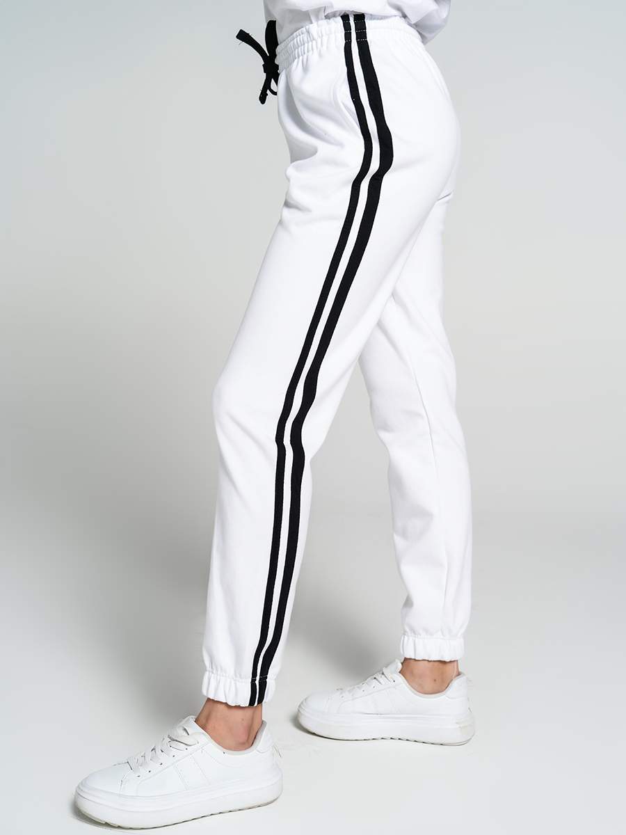 Спортивные брюки женские ТВОЕ 69549 белые XL - купить в Москве, цены на Мегамаркет