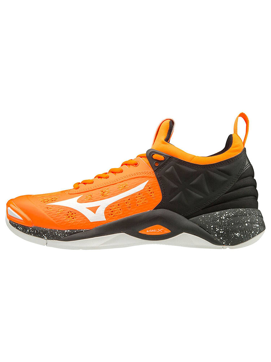 Mizuno wave momentum deals low