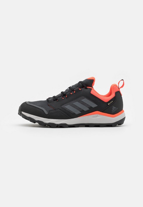 Adidas best sale tracerocker gtx