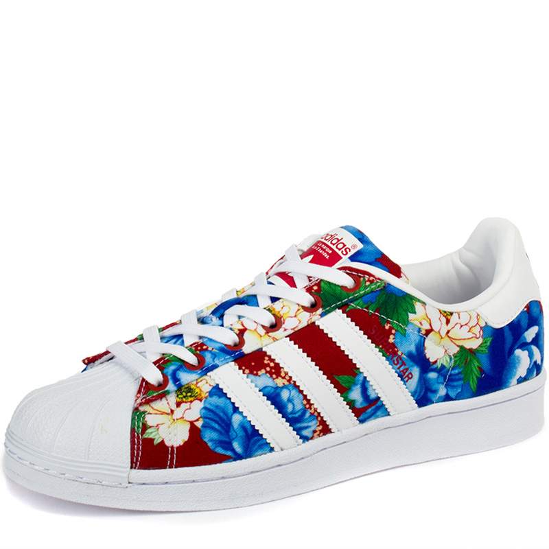 Adidas hotsell superstars 5.5