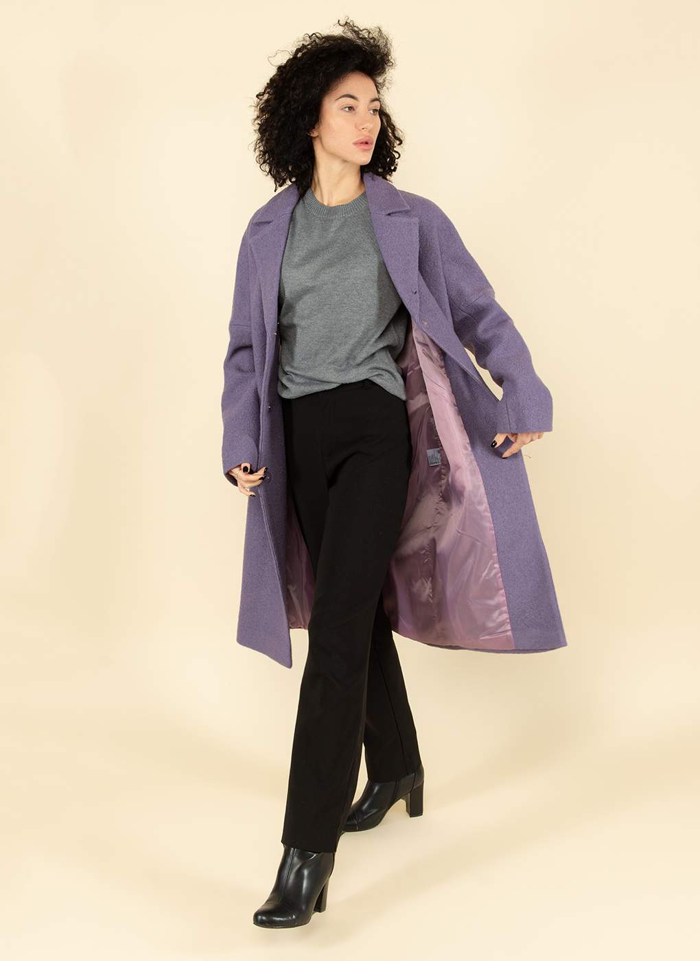 Пальто женское Каляев 1665025 фиолетовое 42 RU