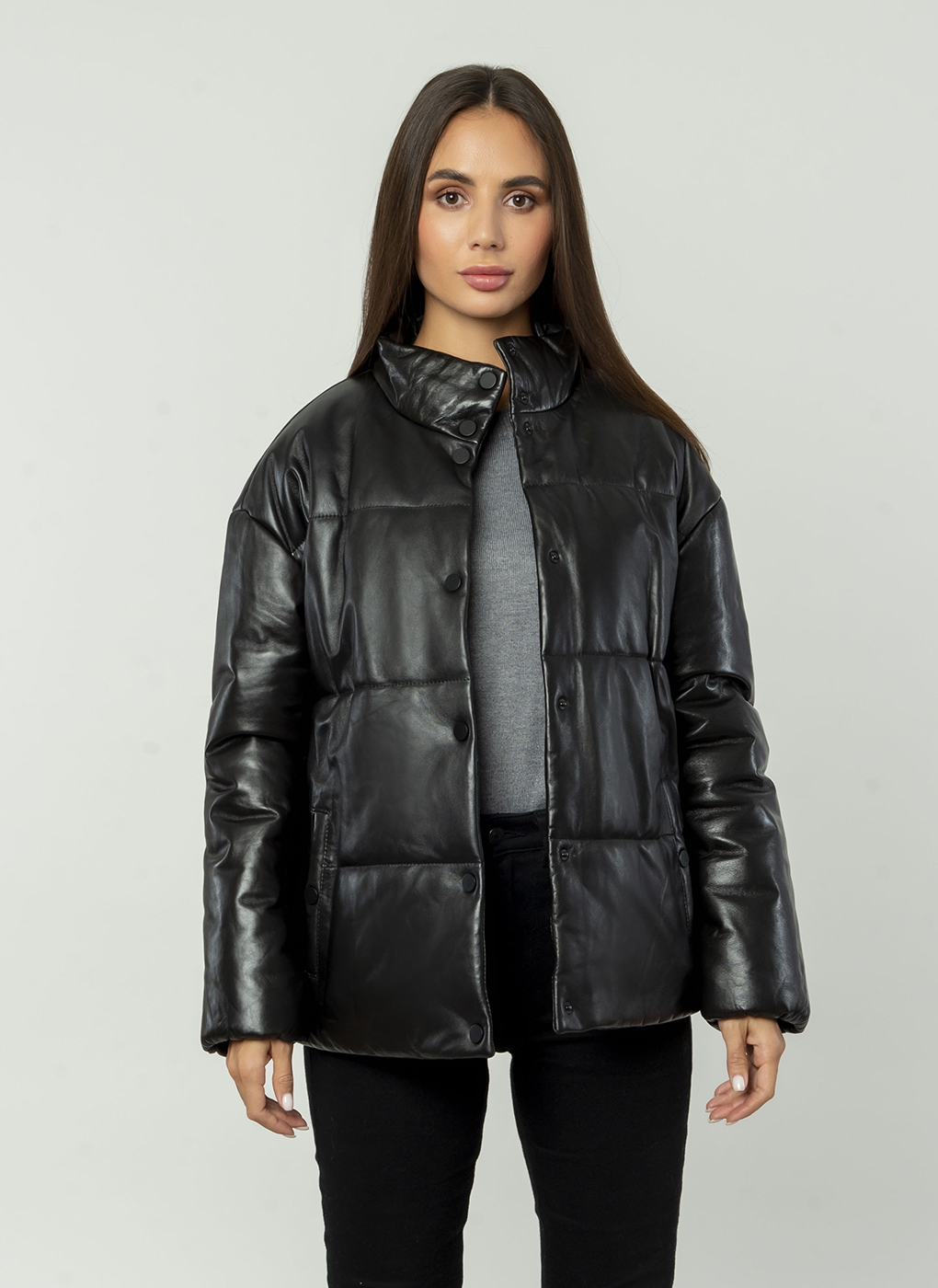 Кожаная куртка женская Каляев 1659781 черная 52 RU
