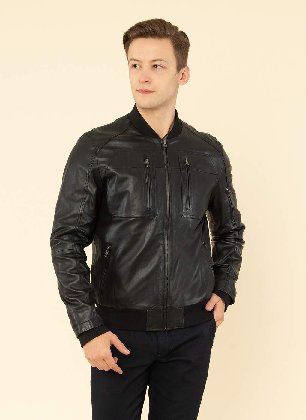 Кожаная куртка мужская Каляев 1626283 черная 50 RU