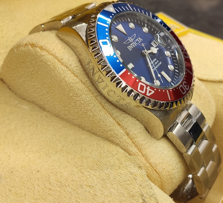 Invicta 22823 on sale