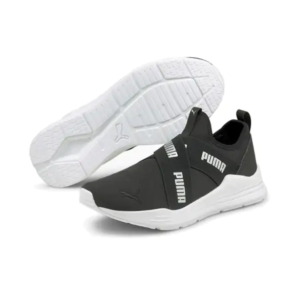 Кроссовки женские PUMA Wired Run Slipon Wmns черные 6.5 UK