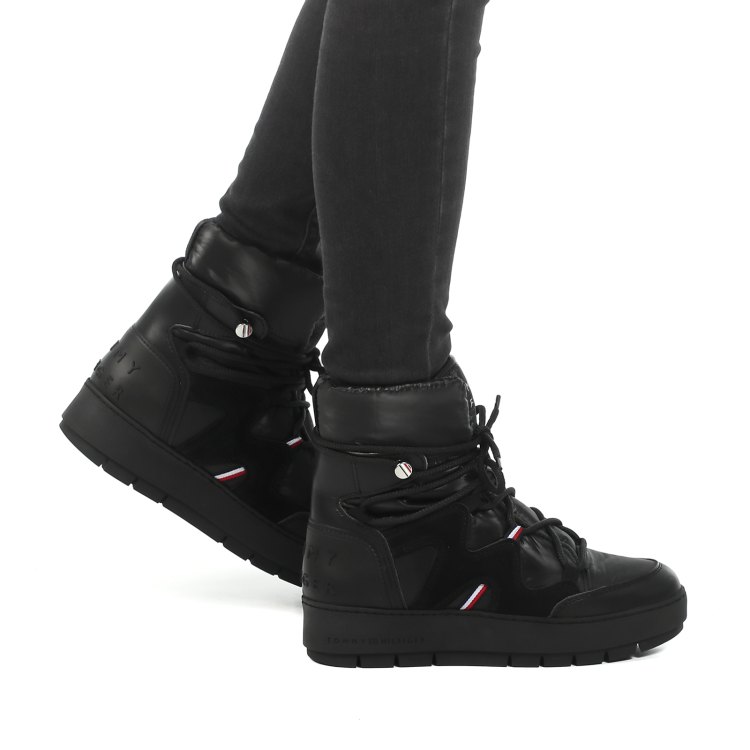 Ботинки женские Tommy Hilfiger FW0FW06052 черные 38 EU
