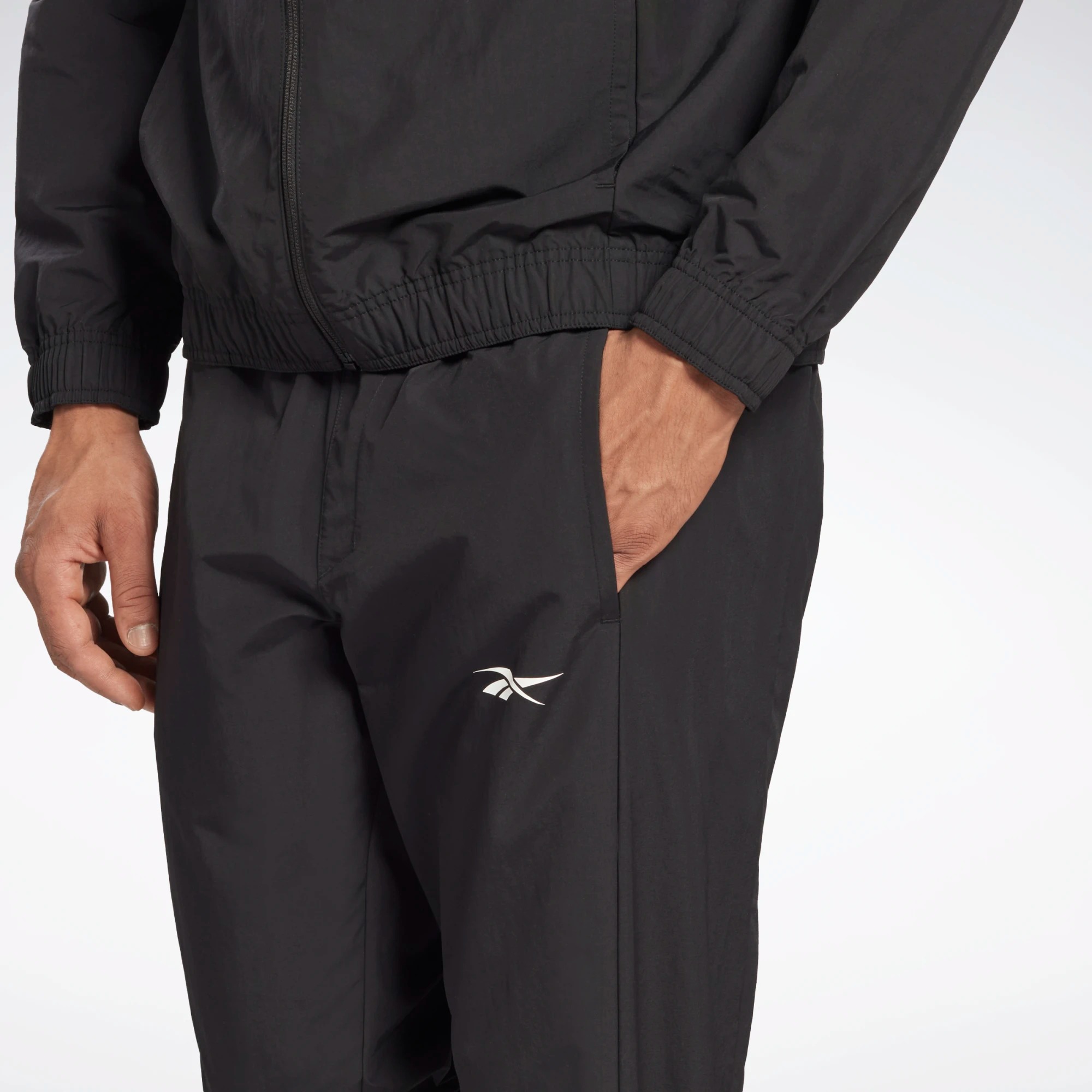 Купить Спортивный Костюм Reebok