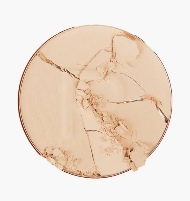 Revolution пудра отзывы. Revolution пудра белая. Revolution косметика пудра. Revolution pro cc perfecting пудра.