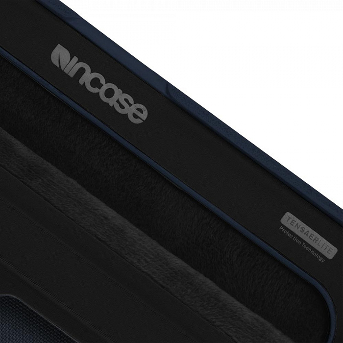 Чехол Incase ICON Sleeve with Woolenex для MacBook Pro 13" (Navy) синий