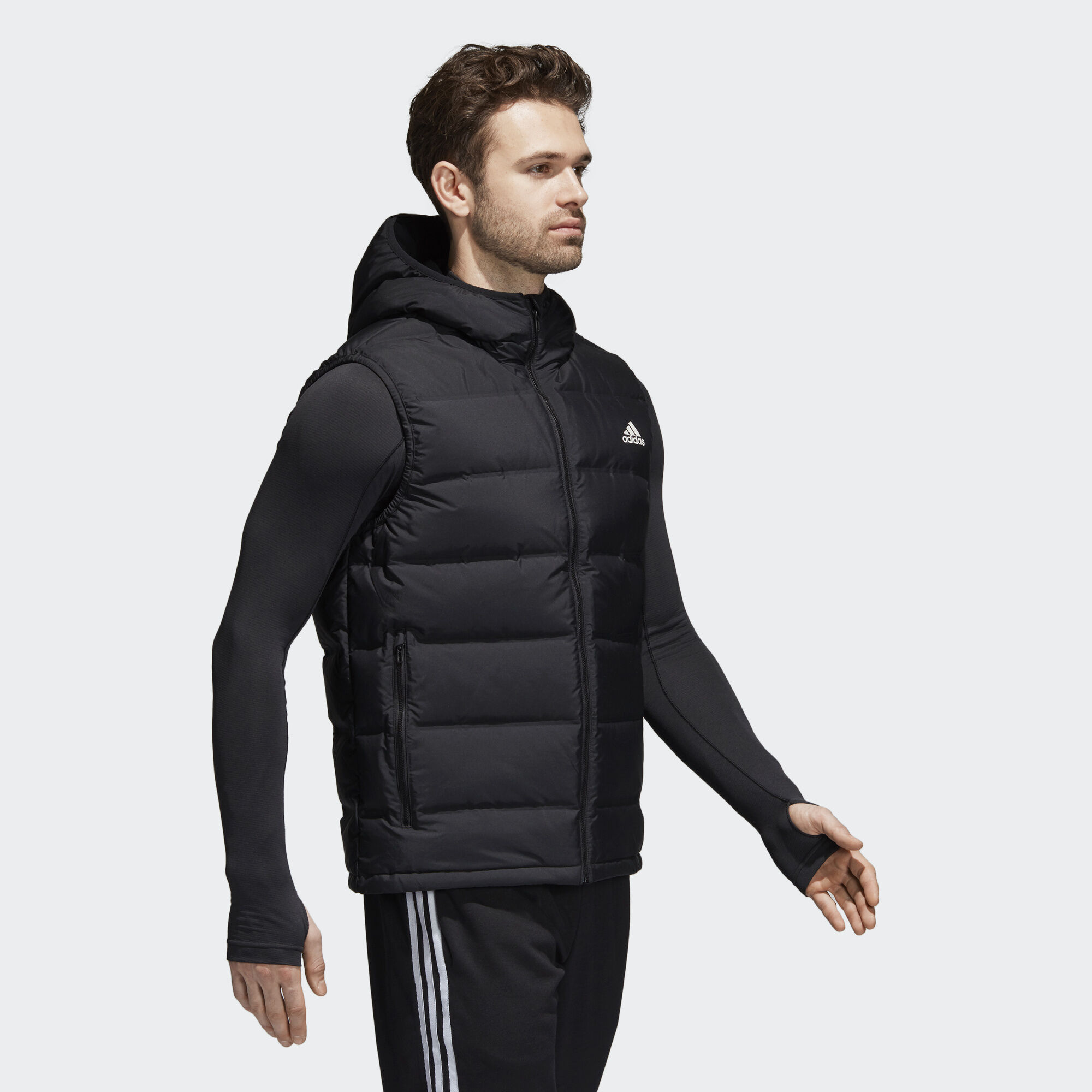 Утепленный жилет мужской Adidas BQ2006 черный XS