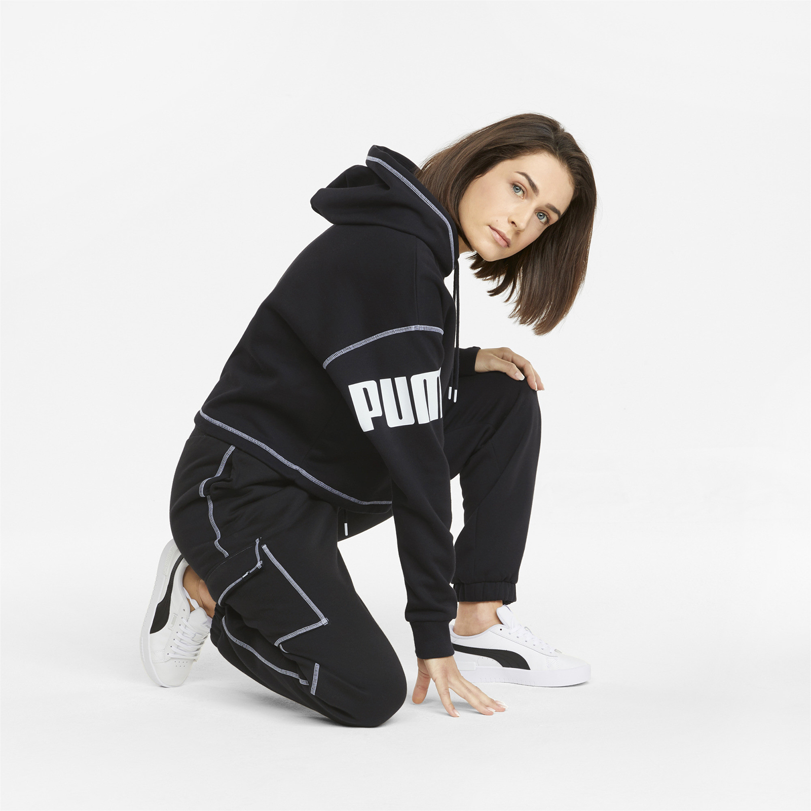 Толстовка женская PUMA 58953501 черная M