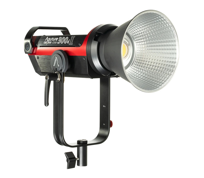 Осветитель Aputure LS C300d II V-mount, светодиодный, 300 Вт, 5600К - купить в Яркий фотомаркет fbs СПБ, цена на Мегамаркет