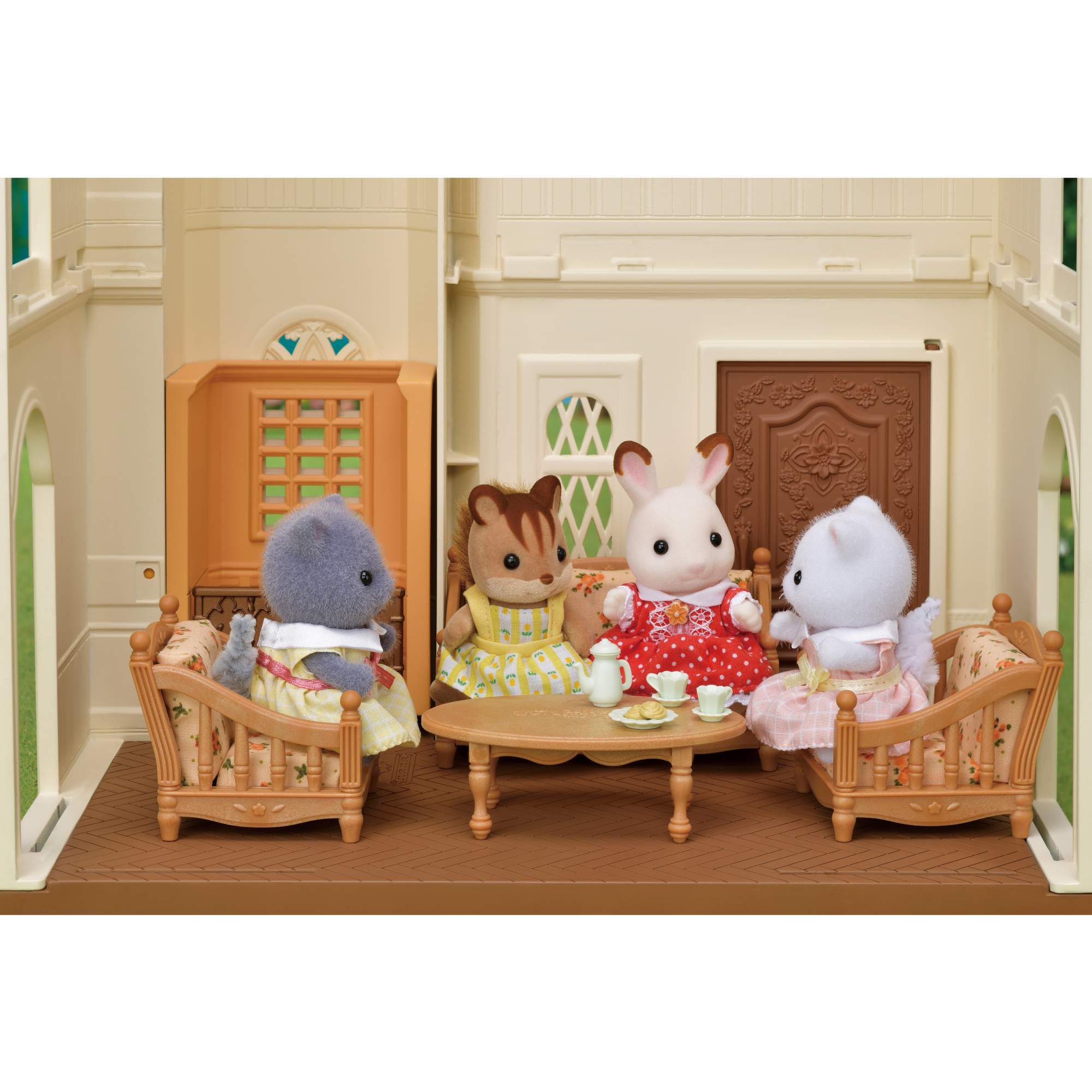 Купить игровой набор Sylvanian Families Трехэтажный дом с флюгером 5400,  цены на Мегамаркет