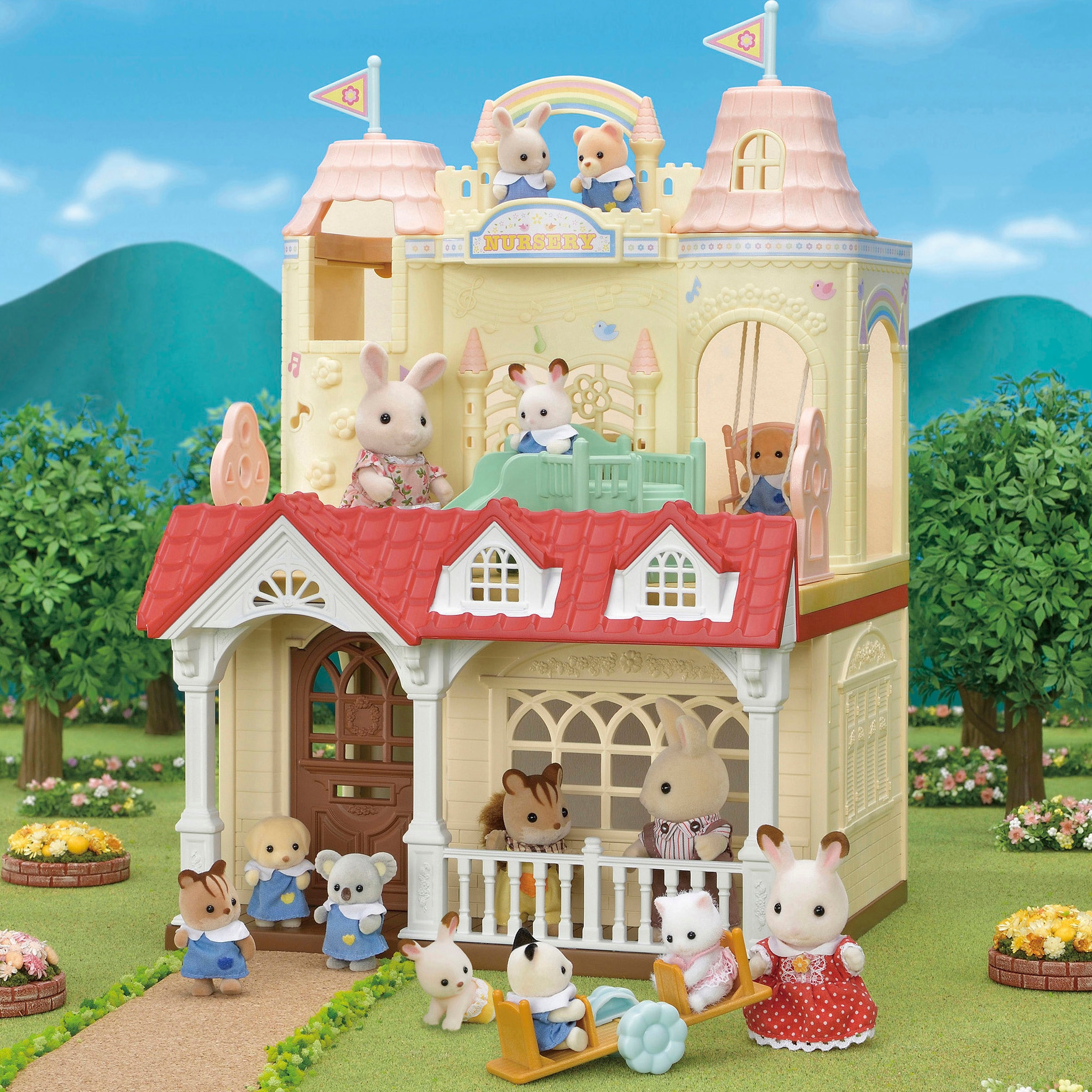 Купить игровой набор Sylvanian Families Малиновый домик 5393, цены на  Мегамаркет