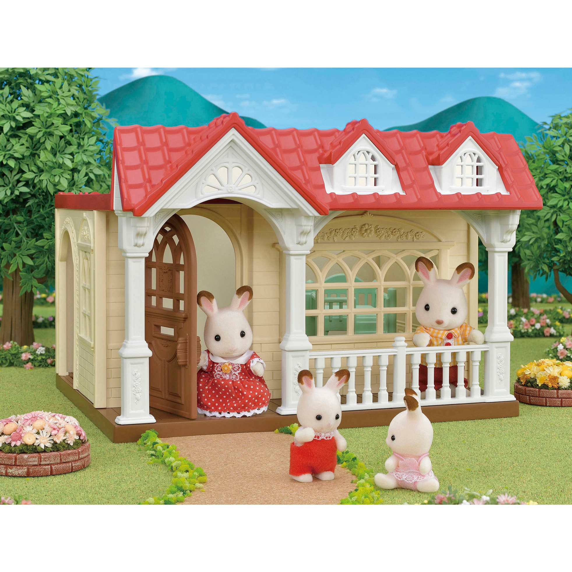 Купить игровой набор Sylvanian Families Малиновый домик 5393, цены на  Мегамаркет