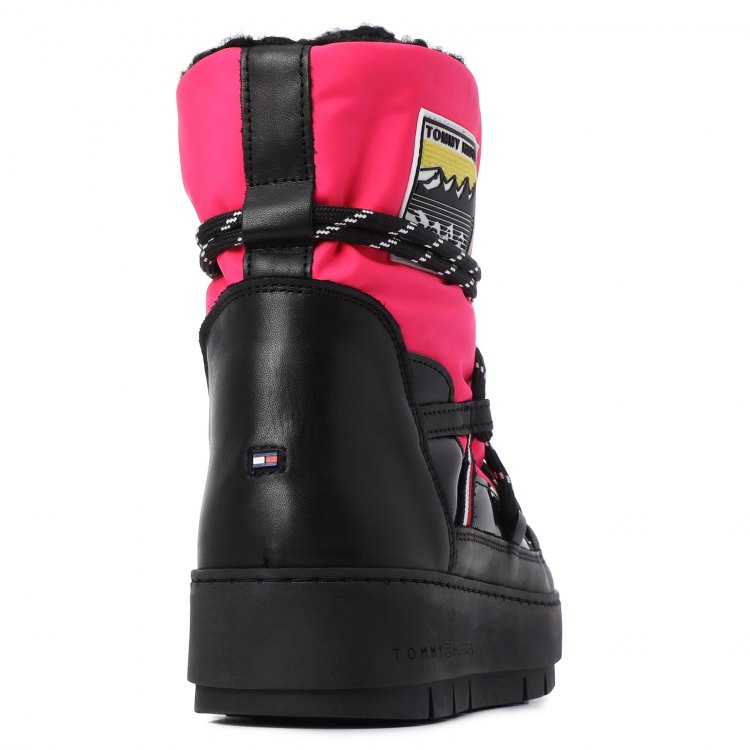 tommy hilfiger city voyager snow boot