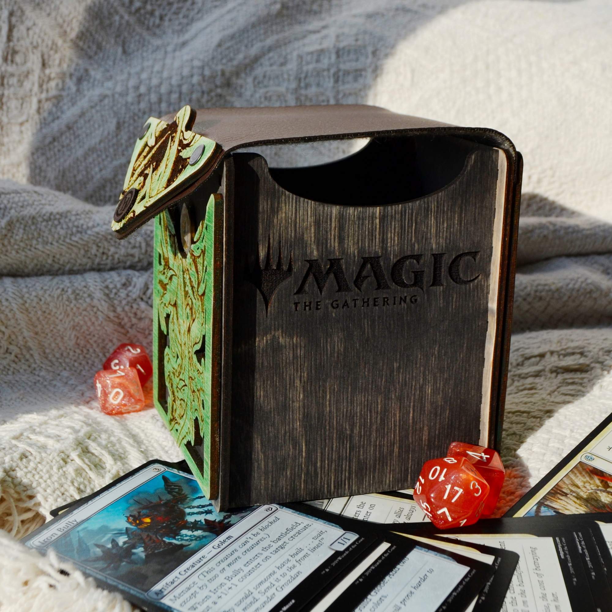 Купить deckbox Чудеса Леса MTG Гидра XL (на 120+ карт), magic the  gathering, цены на Мегамаркет | Артикул: 600012525790