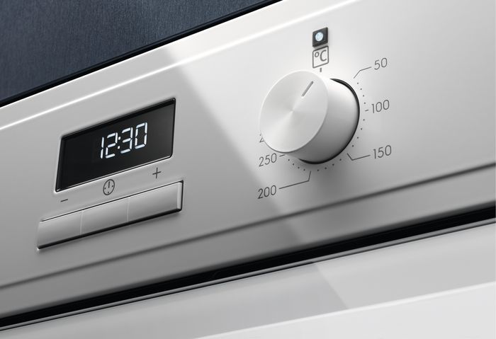 Духовой шкаф electrolux oed3h50v white