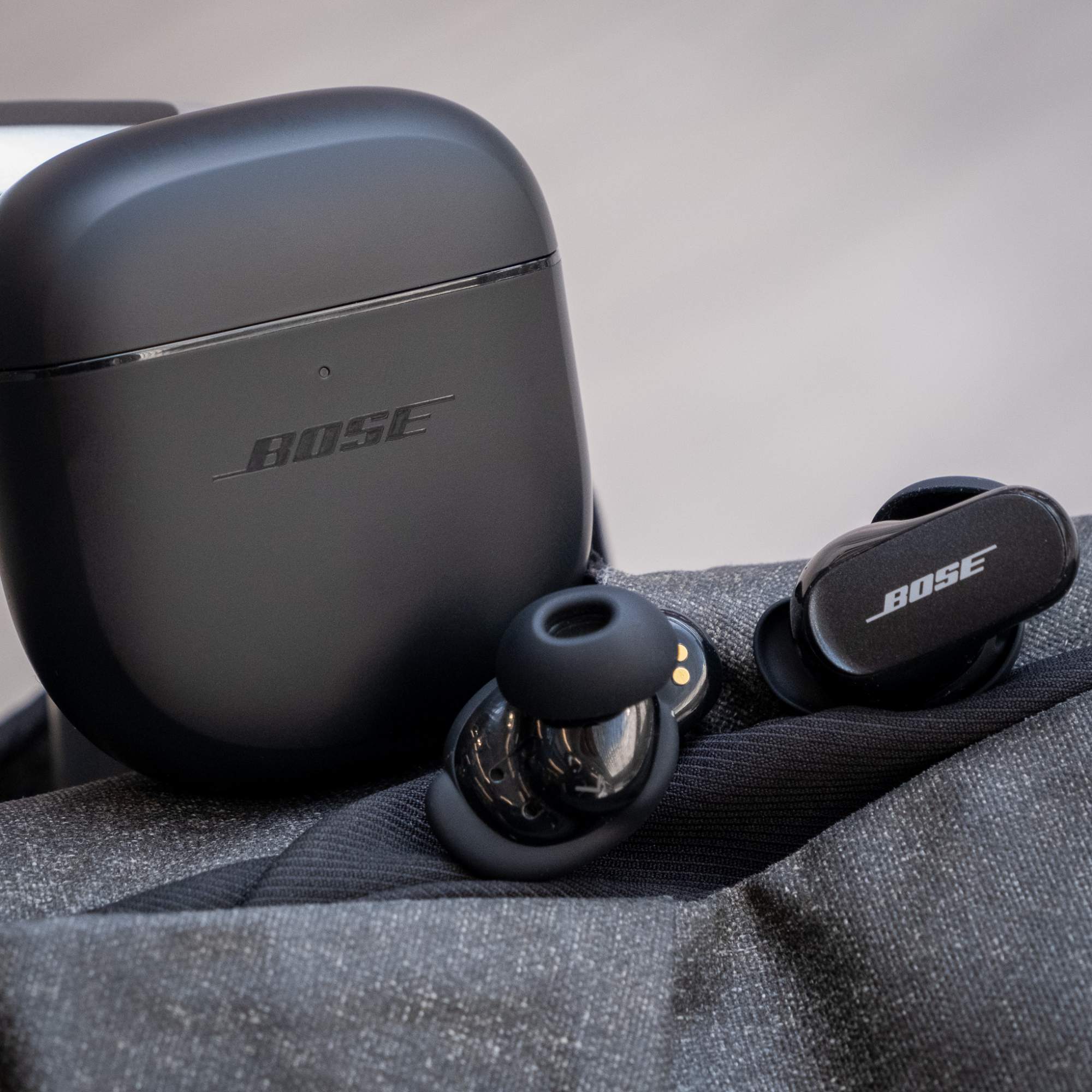 Наушники bose 2. Bose QUIETCOMFORT Earbuds II. Bose QUIETCOMFORT Earbuds 2. Bose QUIETCOMFORT 45 коробка.