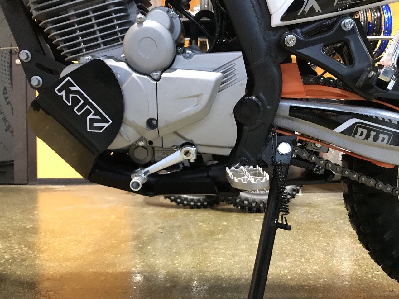Kayo k1 mx 2022. Zongshen 172fmm-6 4 клапана. Мотор 172 fmm. Kayo k1 172fmm. K1 172fmm.