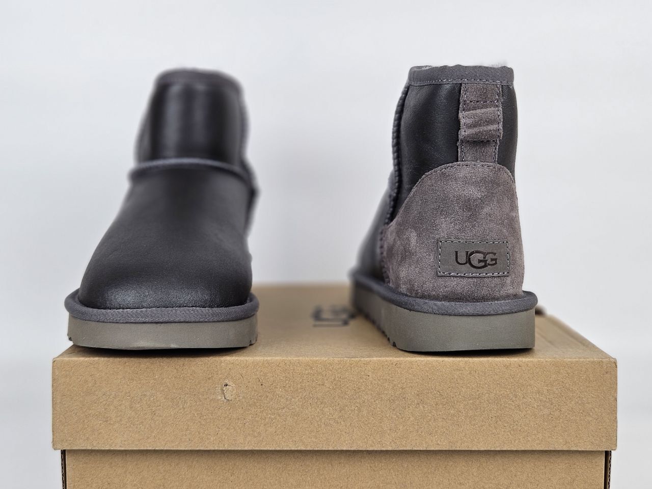 Ugg 43 top