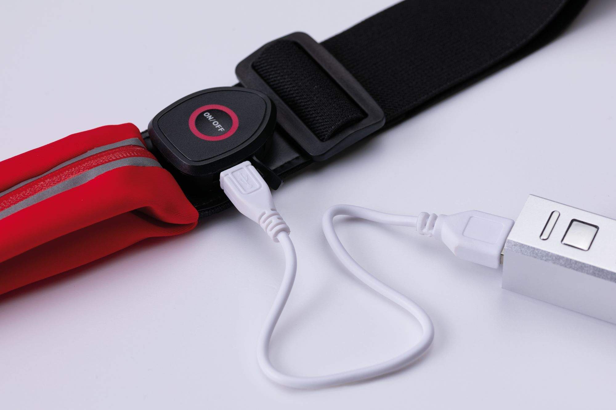 Ремень для бега Paulmann LED Красный Отсек для смартфона и батареии USB-кабель 70968