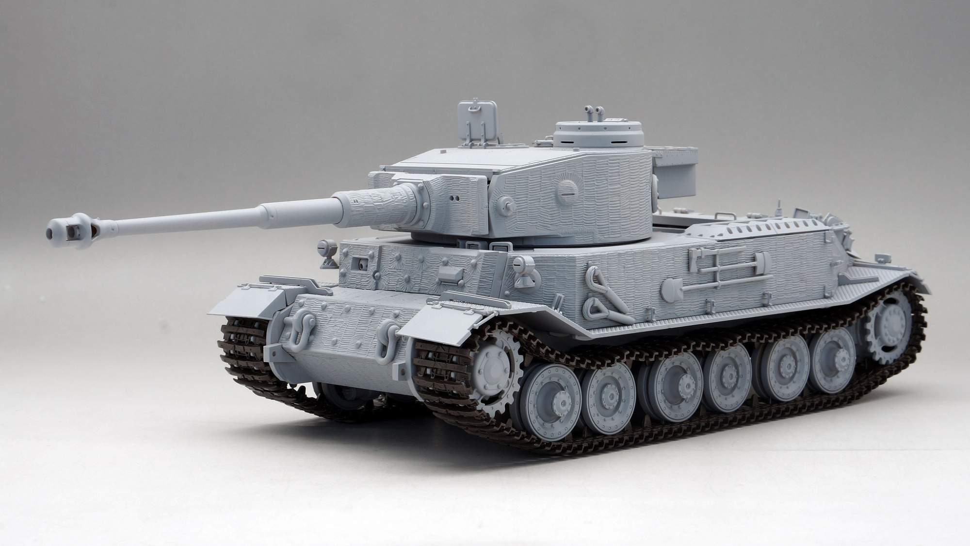 Сборная модель Amusing Hobby 1/35 танк Tiger p (003) 35a051