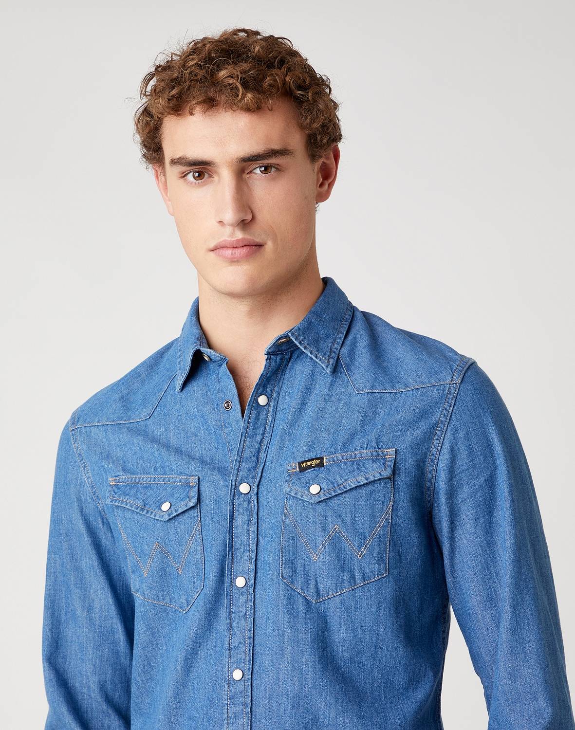 Джинсовая рубашка мужская Wrangler W5F25K14V синяя XL