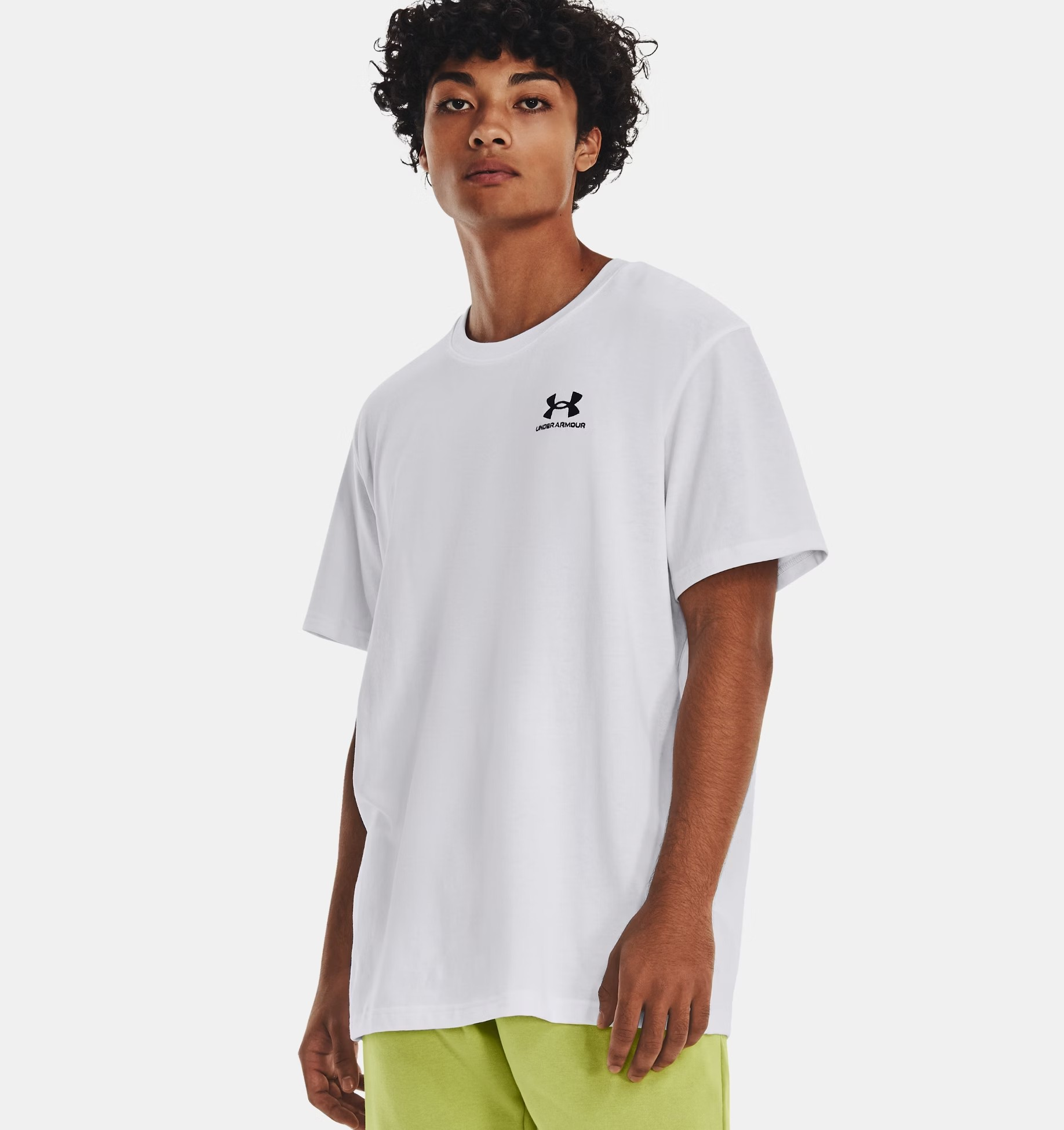 1373997 Футболка мужская Under Armour Logo Emb Heavyweight SS 1373997-100 белая ...