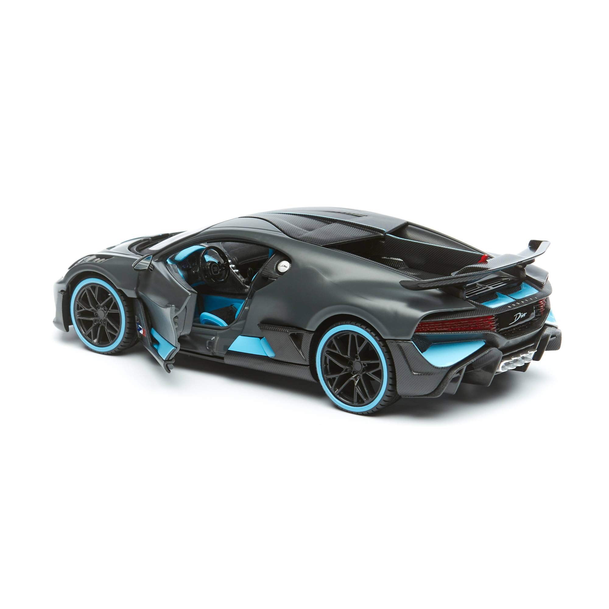 Купить машинка Maisto 1:24 SP B - Bugatti Divo Flat, темно-серый 31526,  цены на Мегамаркет